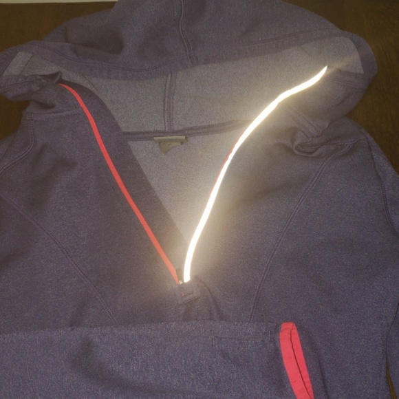Champion Semi Fitted Hooded Half Zip - Picture 2 of 4
